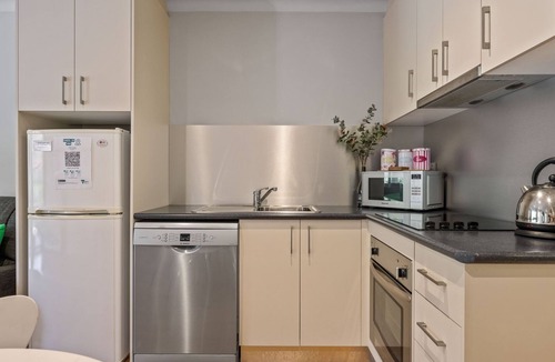 Bright Apartment | Grevillea Gardens Unit 5