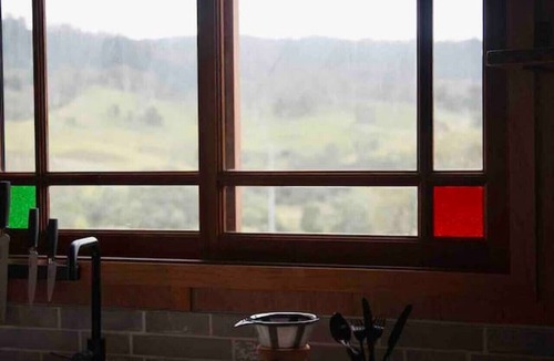 Moreton Bay Region Cottage | Grey Gum Luxury Cottage & Highland Cows