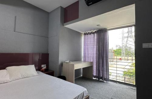 Basundhara Residential Area Bed & Breakfast | GreyRooms