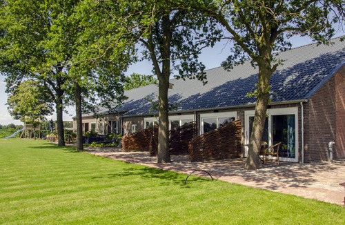 Haghorst House | Group lodging for 32 people, near Efteling and Beekse Bergen