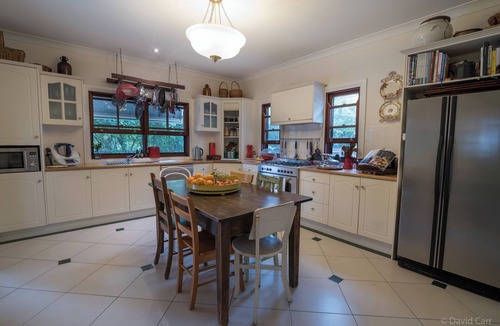 Ashgrove Bed & Breakfast | Grove Manor Bed & Breakfast