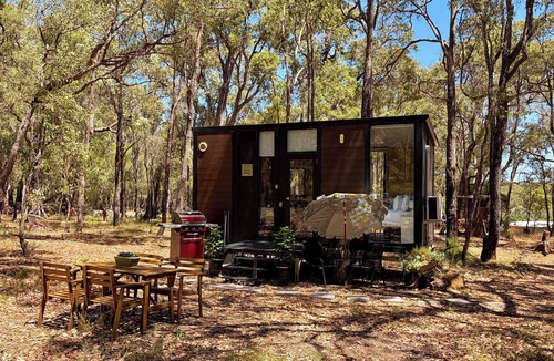 Stoneville House | Gum Tree Hideaway by Tiny Away