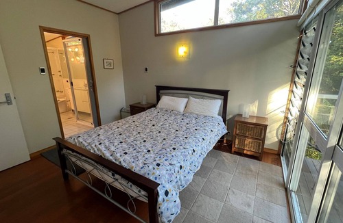 Arakoon House | GUNYAH - THREE BEDROOM SURROUNDED BY MOTHER NATURE