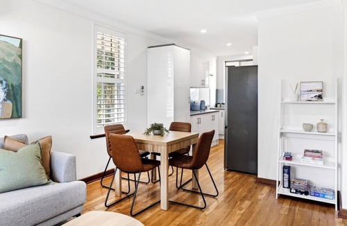Mosman Park Apartment | Hacienda Haven – Light & Spacious Living, coastal apartment stay