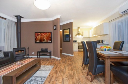 Hahndorf Bed & Breakfast | Hahndorf House B&B