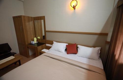Mananthavady Hotel | Haksons Residency