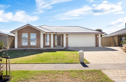 Aldinga Beach House | Halcyon Haven—Coastal Bliss w/Cinema & Playground