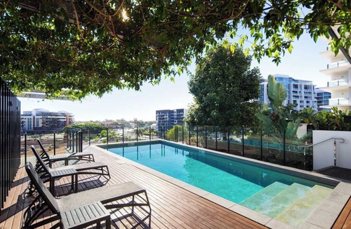 Eagle Farm Apartment | Hamilton Bliss - Cute and Welcoming 1 Bedroom