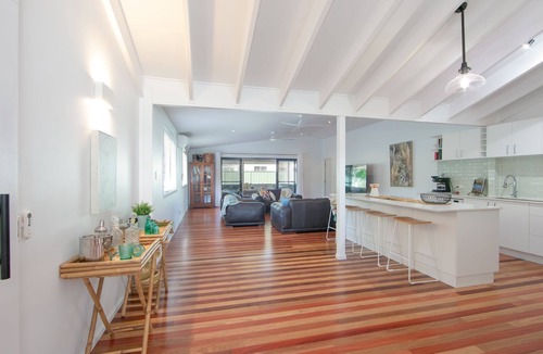 Yamba House | Hamilton House - Spacious & Pet-Friendly