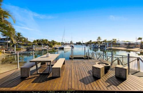 Buddina House | Hampton Beach House on the Waterfront