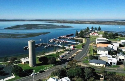 Port Albert Cottage | Hampton Cottage - " A Place To Call Home"