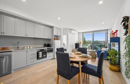 Moana House | Hamptons By The Beach - Moana - C21 SouthCoast Holidays