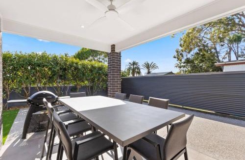Urangan House | Hamptons Chic at Hervey Bay - Refined Family Getaway