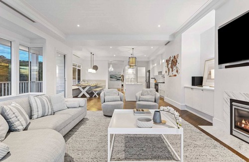 Mount Martha House | Hamptons Elegance Views | Pool & Spa