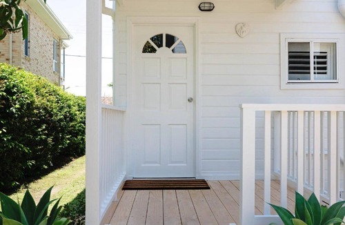 Pretty Beach Central Coast House | Hamptons Retreat by HolidayCo.