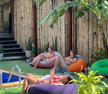 Ko Phi Phi Hostel | Hangover Chill & Hill Hostel