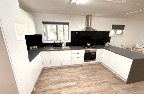 Eurong House | Happy Days Beach House - Fraser Island
