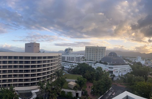 Cairns Central Business District Apartment | Harbour Lights Apartment