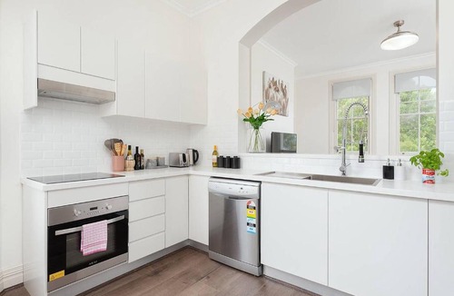 Dawes Point Apartment | Harbour View 2 BR on Windmill St, Apt. 2 - H467