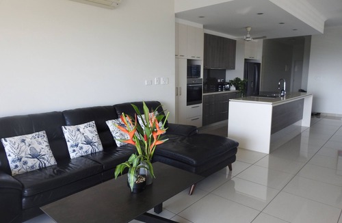 Larrakeyah Apartment | Harbour Views - luxury in the heart of Darwin
