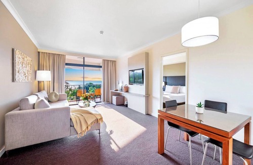 Darwin City Centre Apartment | Harbourfront Darwin Escape with Sea Views and Pool