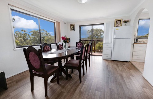 Lakes Entrance House | Harmony: Perched on a slope, this retreat offers views of the ocean