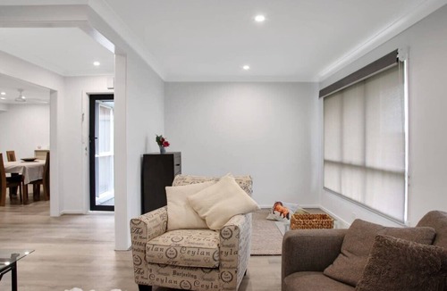 Hamlyn Heights House | Haven at Heights I Holiday or Corporate