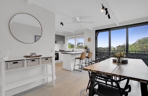 Rye House | Haven at Rye by Ready Set Stay - Tennis, pool and WIFI