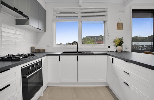 Rye House | Haven at Rye by Ready Set Stay - Tennis, pool and WIFI