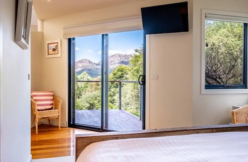 Coles Bay House | Haven On Bradley - Amazing views of The Hazards Mountains!