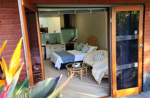 Maida Vale Apartment | Haven Studio Hideaway near Airport