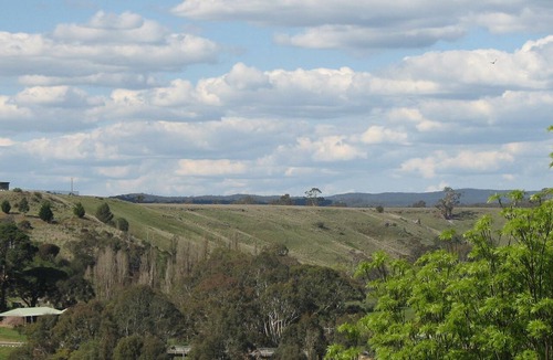 Guildford Cottage | Hawthorn Cottage -Experience the beauty and charm