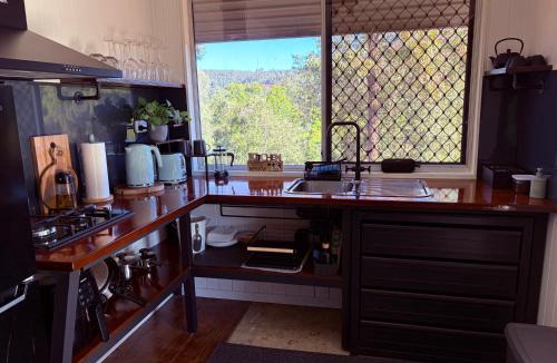 Wamuran Basin House | Hayden's Place