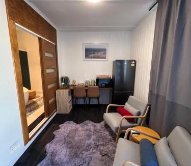 Renmark House | HAZELDENE House Stay