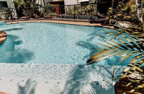Alexandra Headland Apartment | Headlands Beachside Retreat - 50 metres to beach