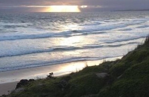 Surf Beach House | Hear the Surf Getaway