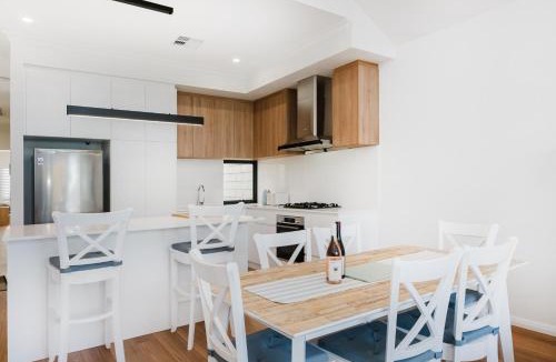 Mandurah Apartment | Hello Dolphins Villas