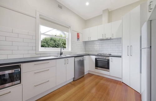 Warrnambool House | Hello Henna. A home with a large secure yard.