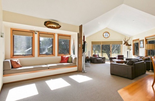Dinner Plain Ski Chalet | Hennessey Haus - Dinner Plain