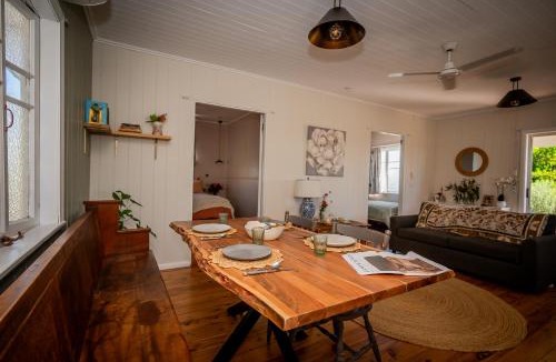 Dargal Road House | Herbgully Cottage