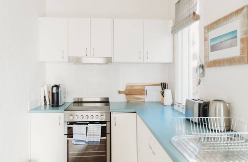 Bletchington House | Heritage cottage | Central, quiet & pets welcome
