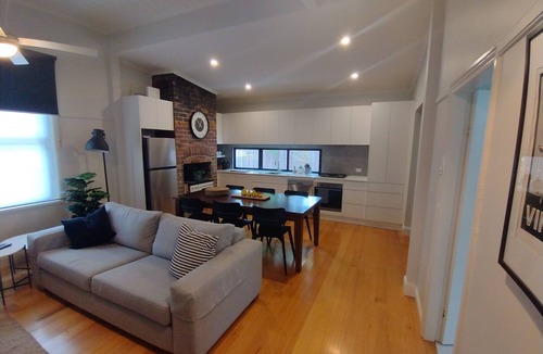 Bendigo Cottage | Heritage Cottage - Fully Renovated