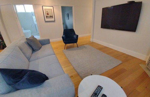 Bendigo Cottage | Heritage Cottage - Fully Renovated
