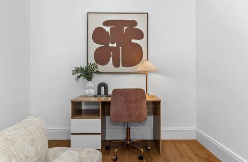 Adelaide Central Business District House | Heritage Stone Cottage, East End, Study, Mezzanine