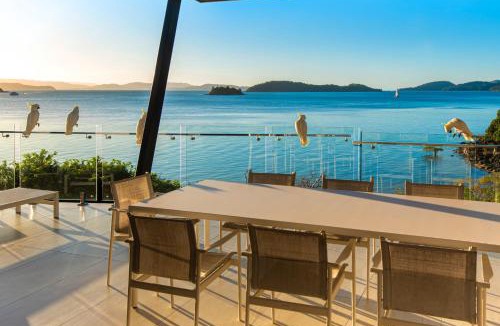 Hamilton Island Villa | Hidden Cove 2 - Beachfront, Private Pool & Buggy