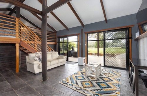 Valla House | Hidden Gem, Unique Rural barn on acreage yet 5 minutes to beautiful Valla Beach