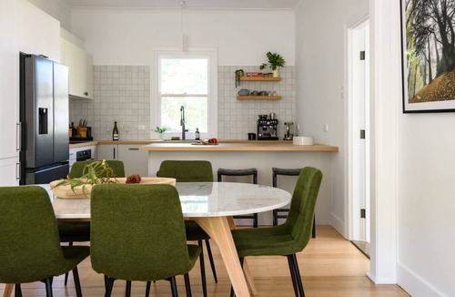 Hepburn Springs House | Higgins House