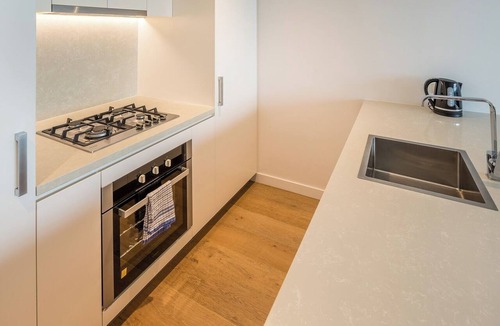 Fortitude Valley Apartment | High-level 1 Bedroom Apartment in Fortitude Valley