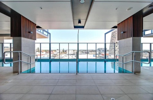 Adelaide Central Business District Apartment | High-Rise Heaven - West Franklin