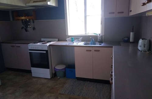 Kuttabul House | High-set Queenslander in Kuttabul - sugarcane & mountain views (pets welcome),
